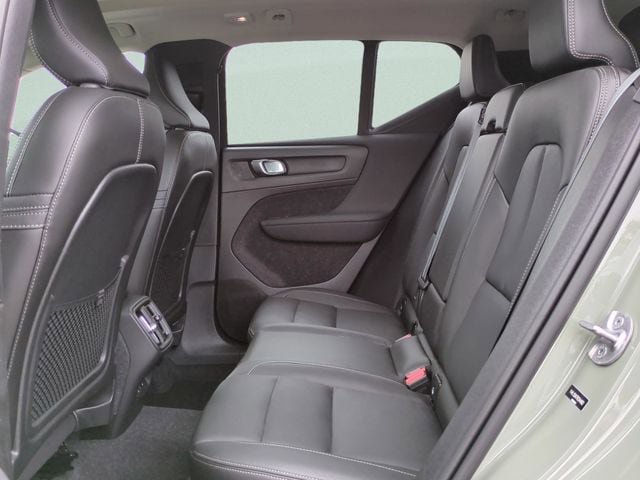 Certified 2024 Volvo XC40 B5 Core AWD/4WD image 10