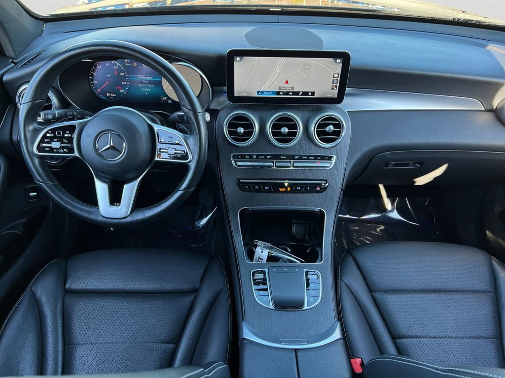Used 2022 Mercedes-Benz GLC 300 4MATIC image 11
