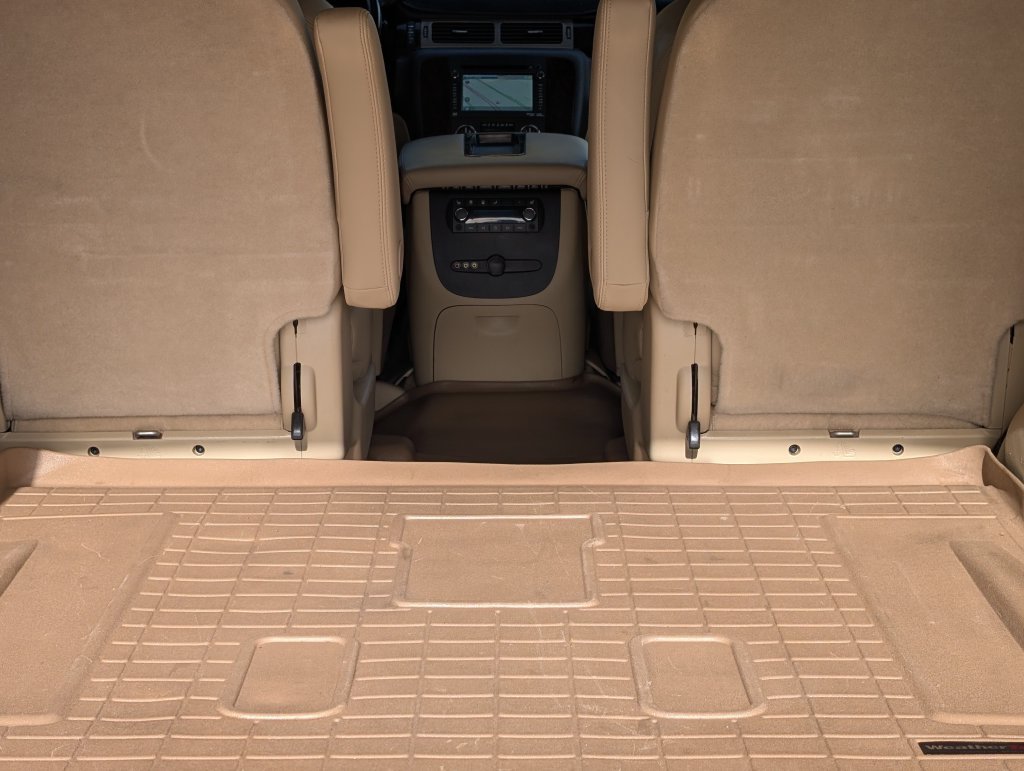 Used 2014 GMC Yukon Denali AWD/4WD image 22