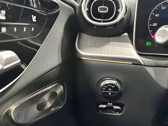 Used 2026 Mercedes-Benz GLC 300 4MATIC image 16