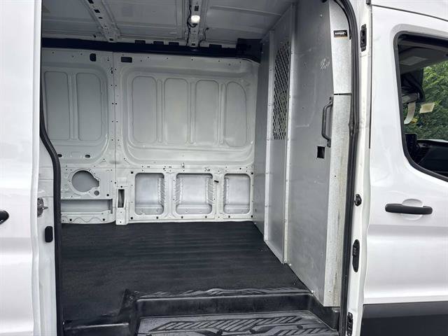 Used 2022 Ford Transit 250 Medium Roof w/ Load Area Protection Package RWD image 10