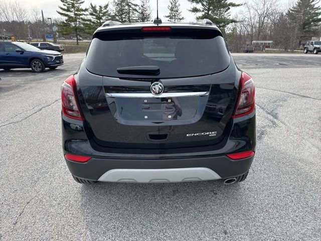 Used 2022 Buick Encore Preferred w/ Safety Package AWD/4WD image 27
