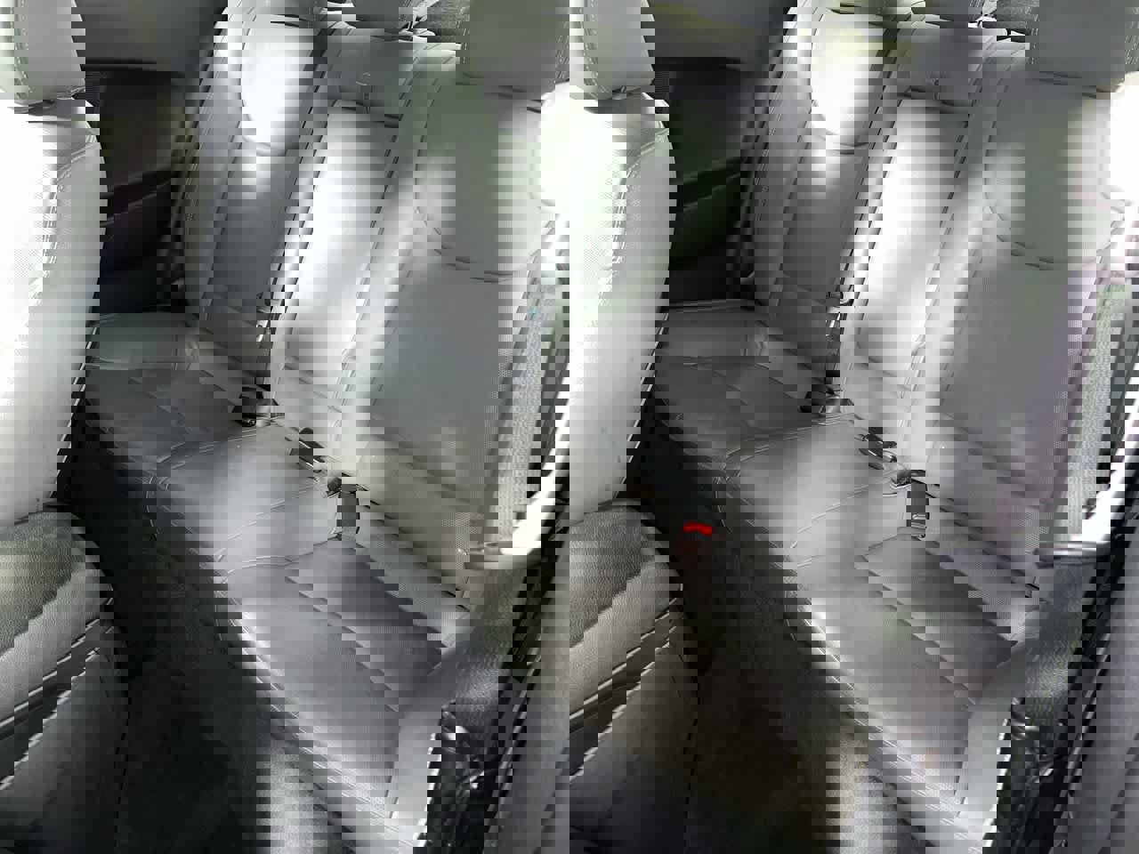 Used 2014 Hyundai Elantra w/ Option Group 2 FWD image 27