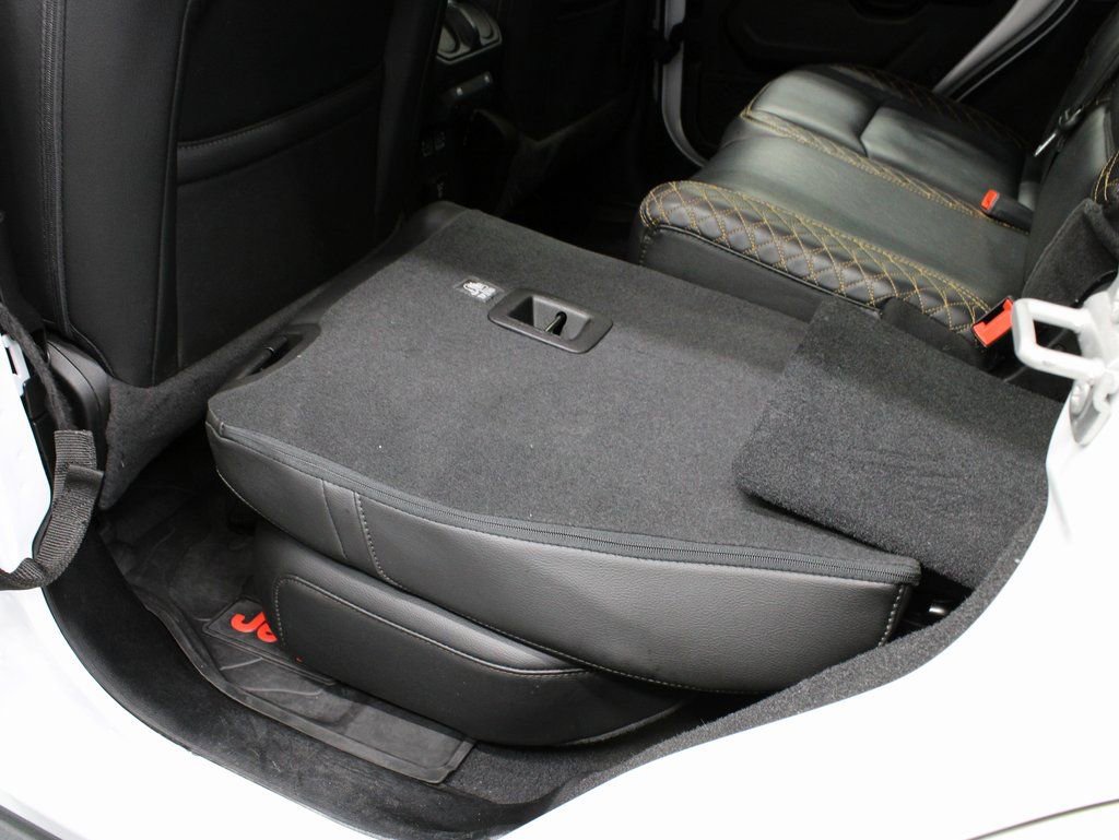 Used 2023 Jeep Wrangler Unlimited Sahara image 54