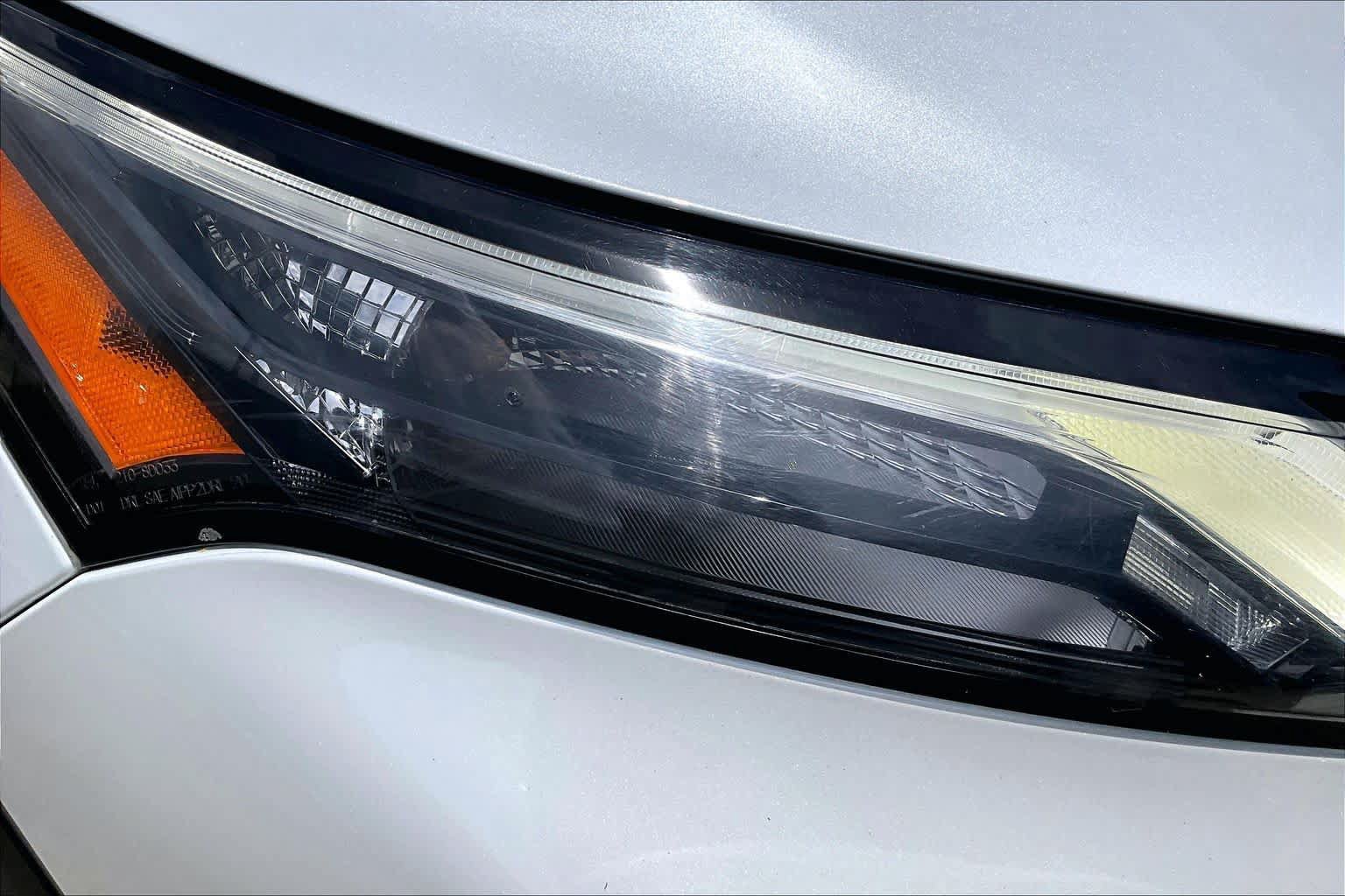 Certified 2024 Nissan Rogue SV FWD image 27