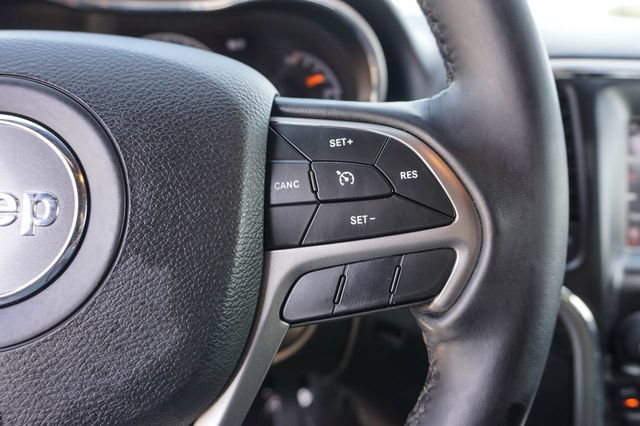 Used 2021 Jeep Grand Cherokee Laredo RWD image 18