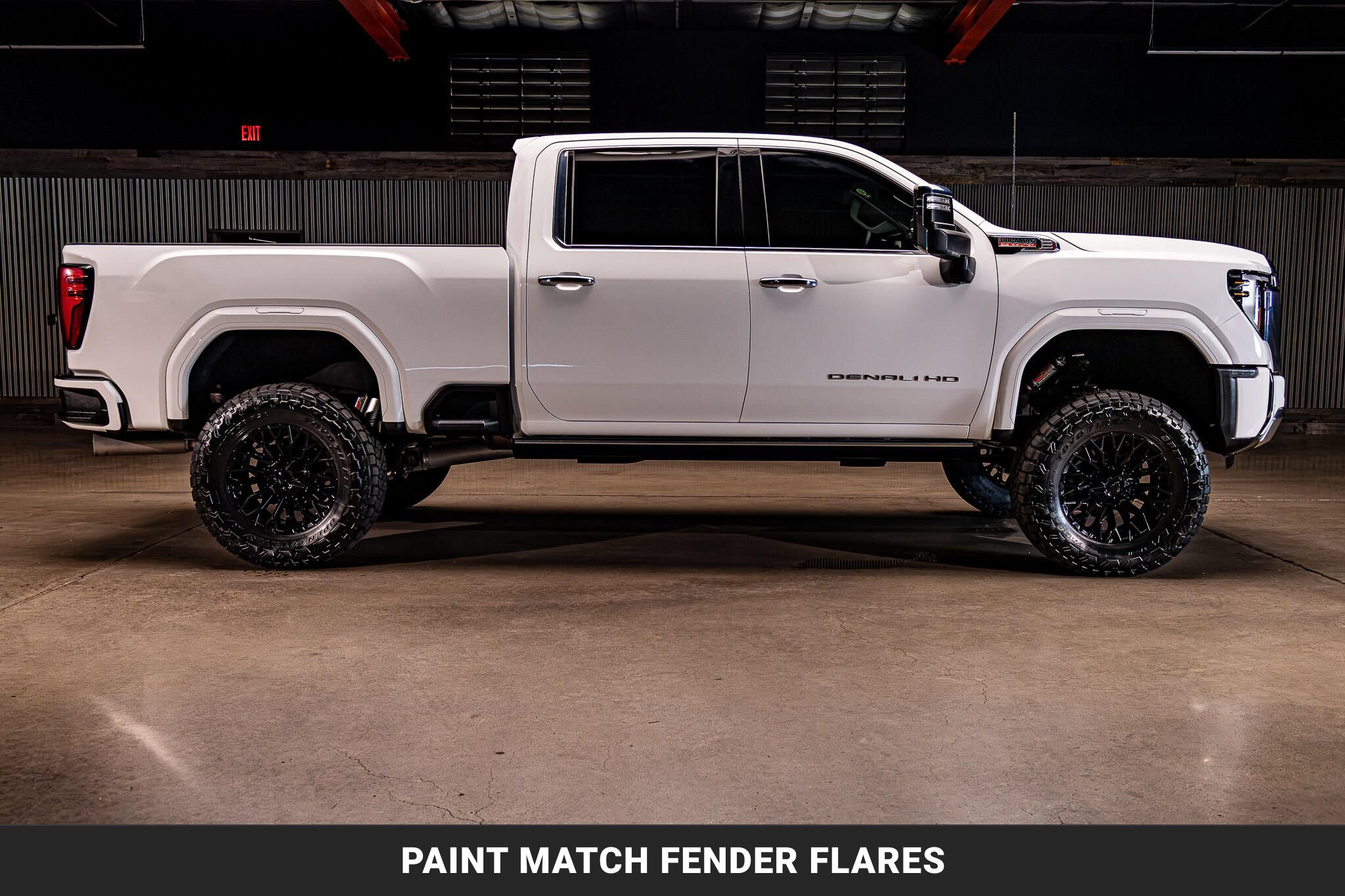 Used 2025 GMC Sierra 2500 Denali w/ Denali Reserve Package AWD/4WD image 11