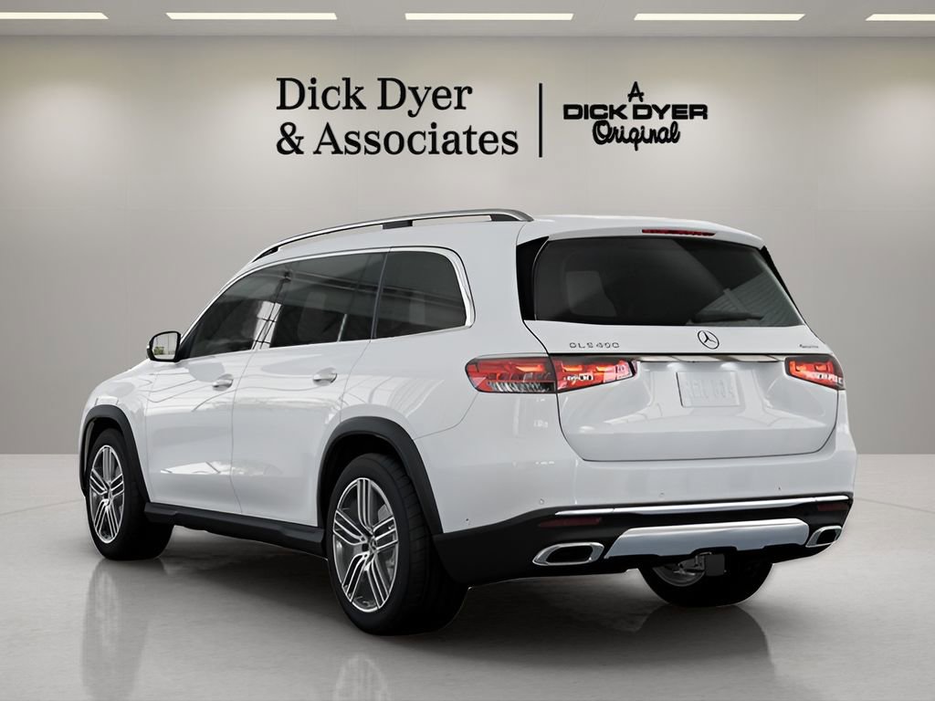 Used 2025 Mercedes-Benz GLS 450 4MATIC image 17