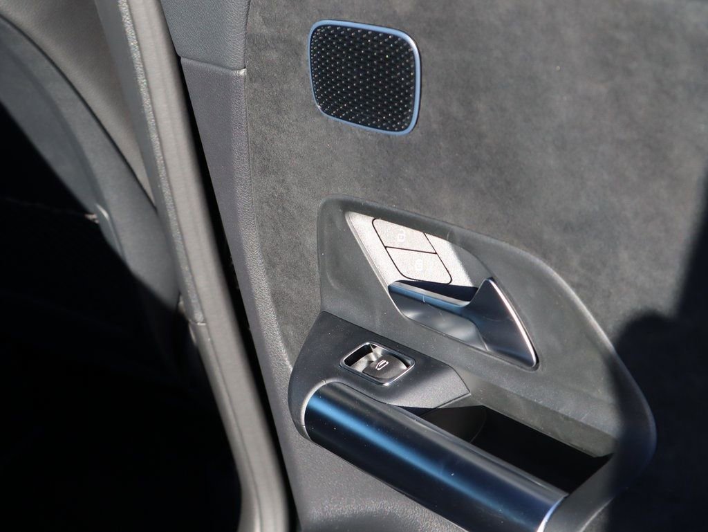 New 2026 Mercedes-Benz GLA 35 AMG 4MATIC image 19