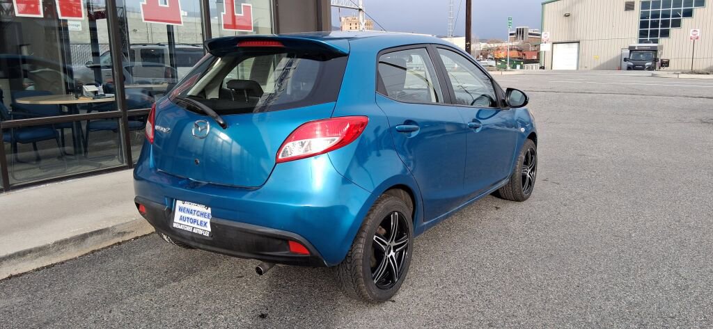 Used 2011 MAZDA MAZDA2 Touring image 7