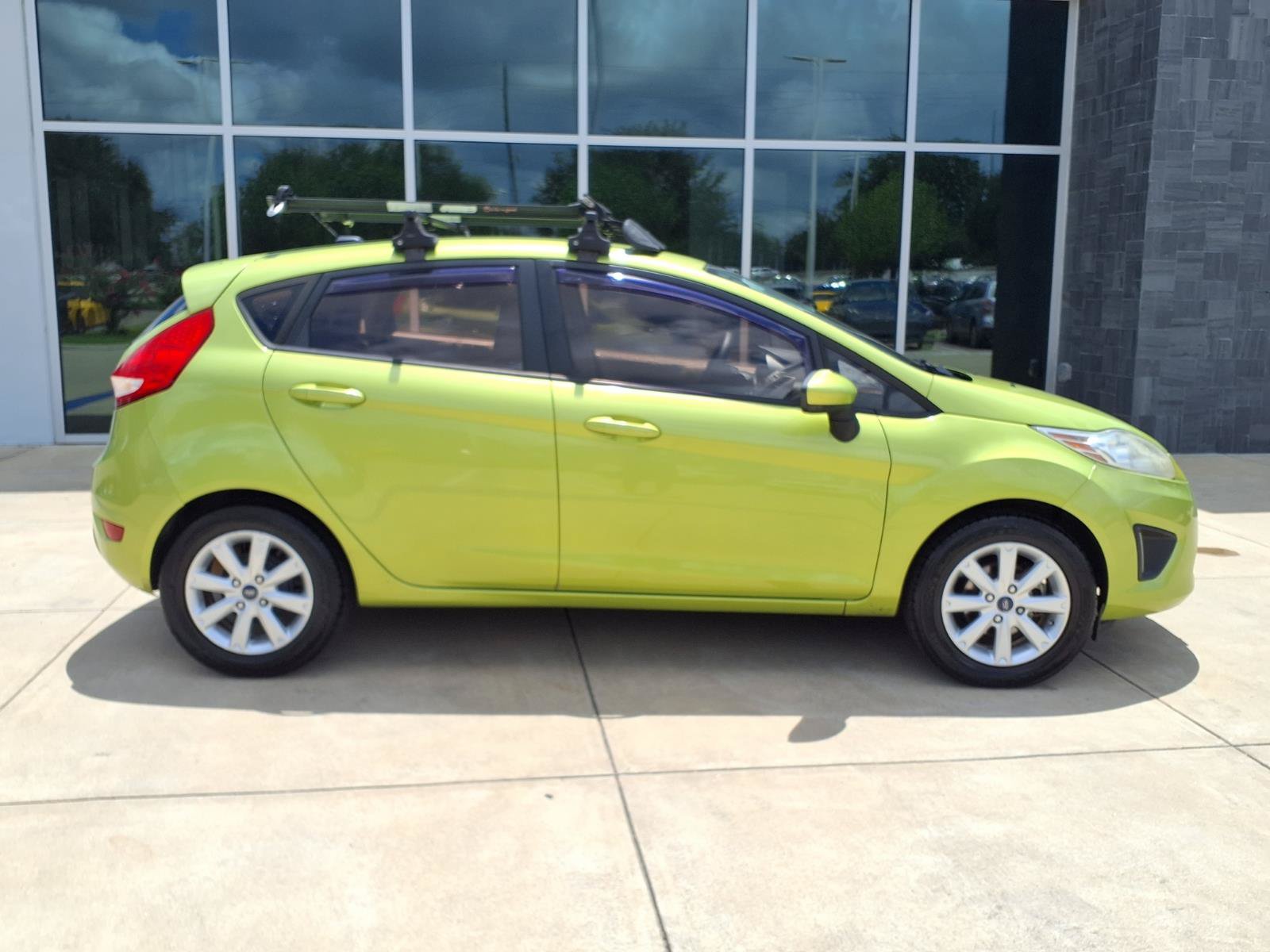 Used 2012 Ford Fiesta SE FWD image 8