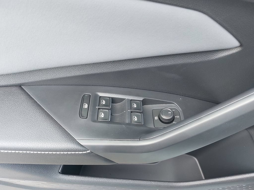 New 2026 Volkswagen Jetta SE FWD image 24