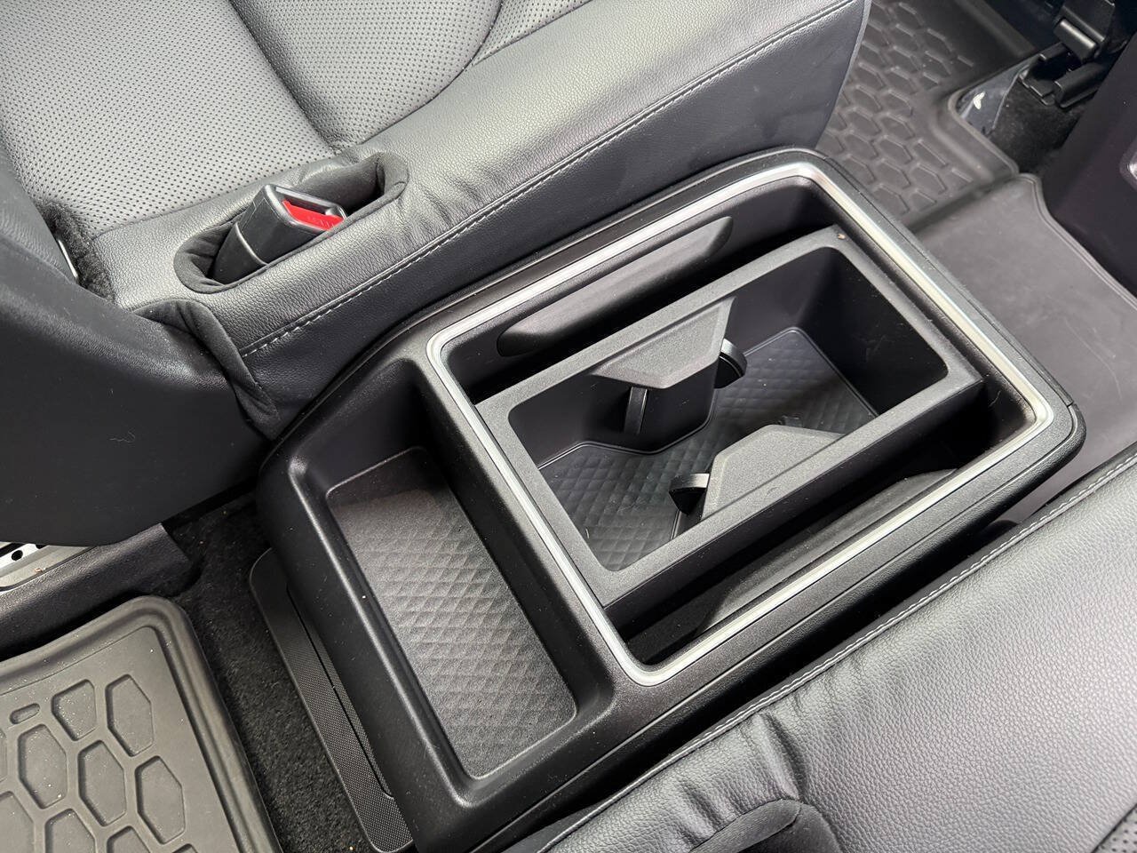 Used 2025 Toyota Grand Highlander AWD Hybrid image 20