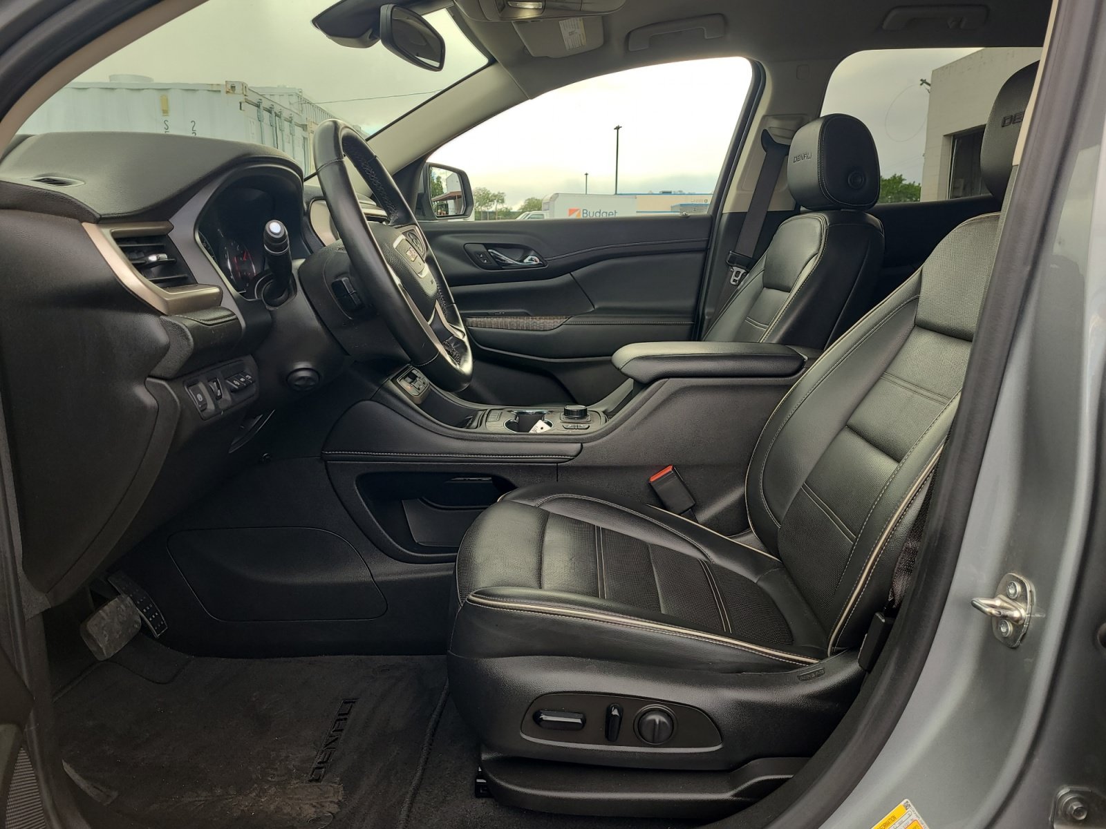 Used 2023 GMC Acadia Denali FWD image 12
