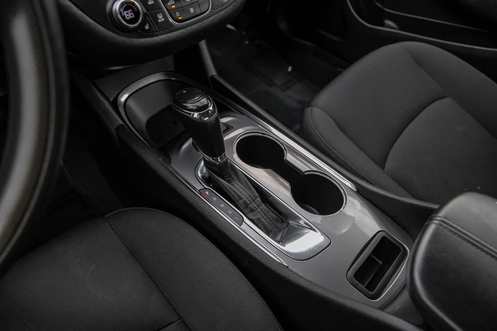 Used 2020 Chevrolet Malibu LT image 23