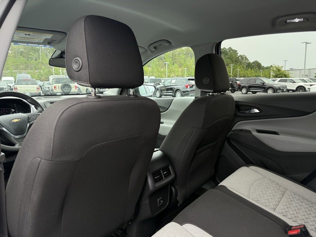 Used 2023 Chevrolet Equinox LT image 24