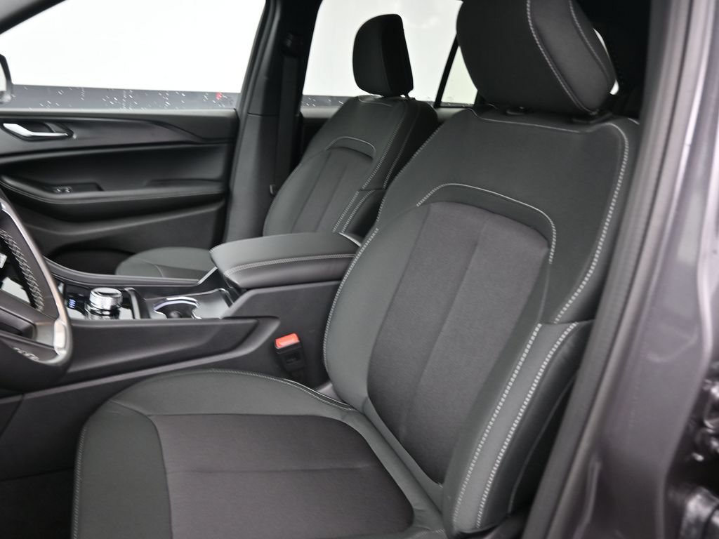 New 2026 Jeep Grand Cherokee Laredo RWD image 19