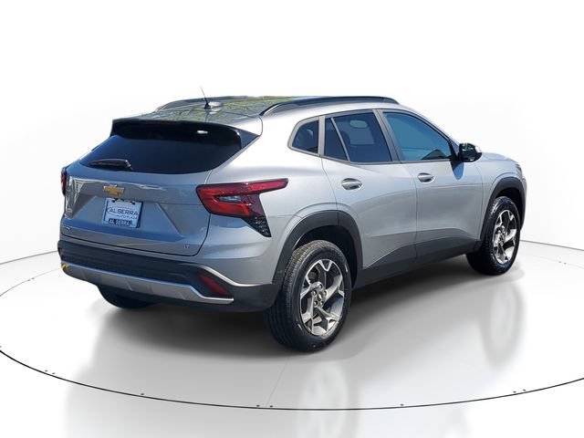 Certified 2025 Chevrolet Trax LT w/ Driver Confidence Package FWD image 4
