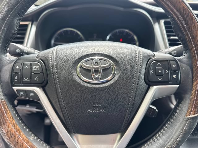 Used 2015 Toyota Highlander XLE FWD image 20