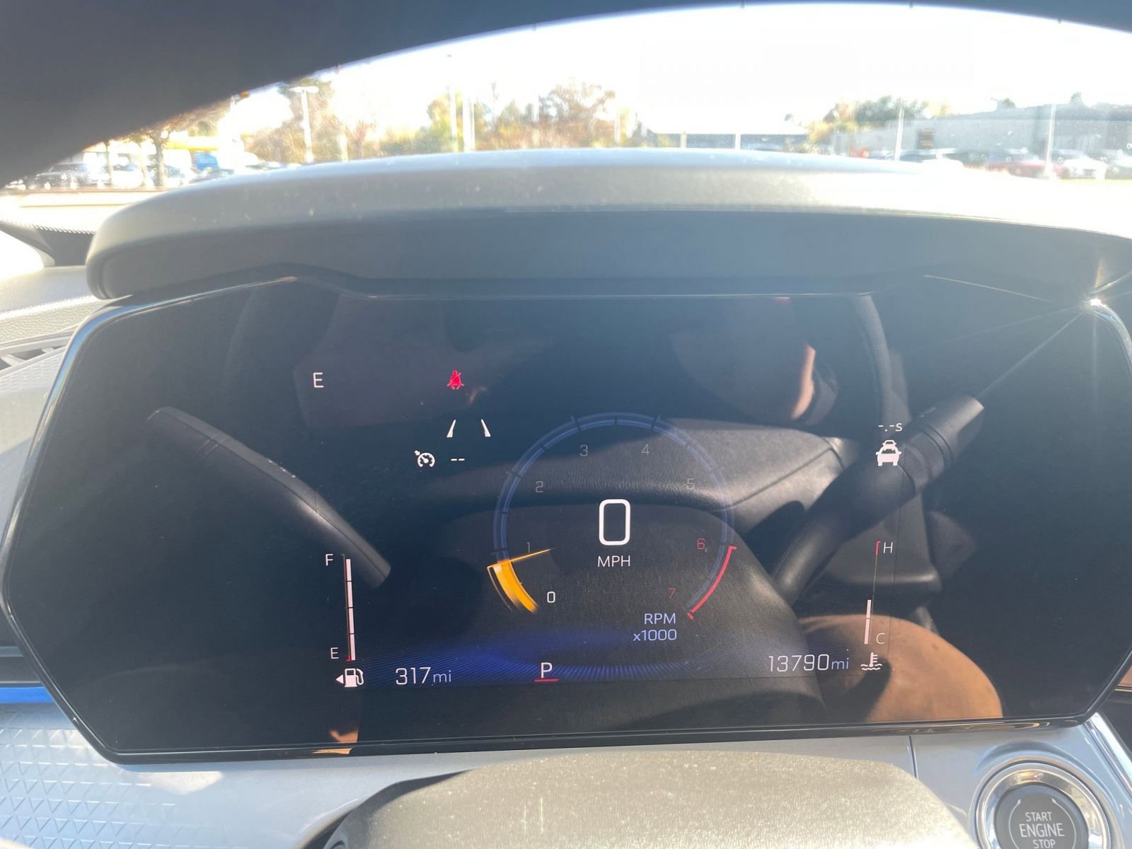 Used 2025 Chevrolet Trax LT image 40