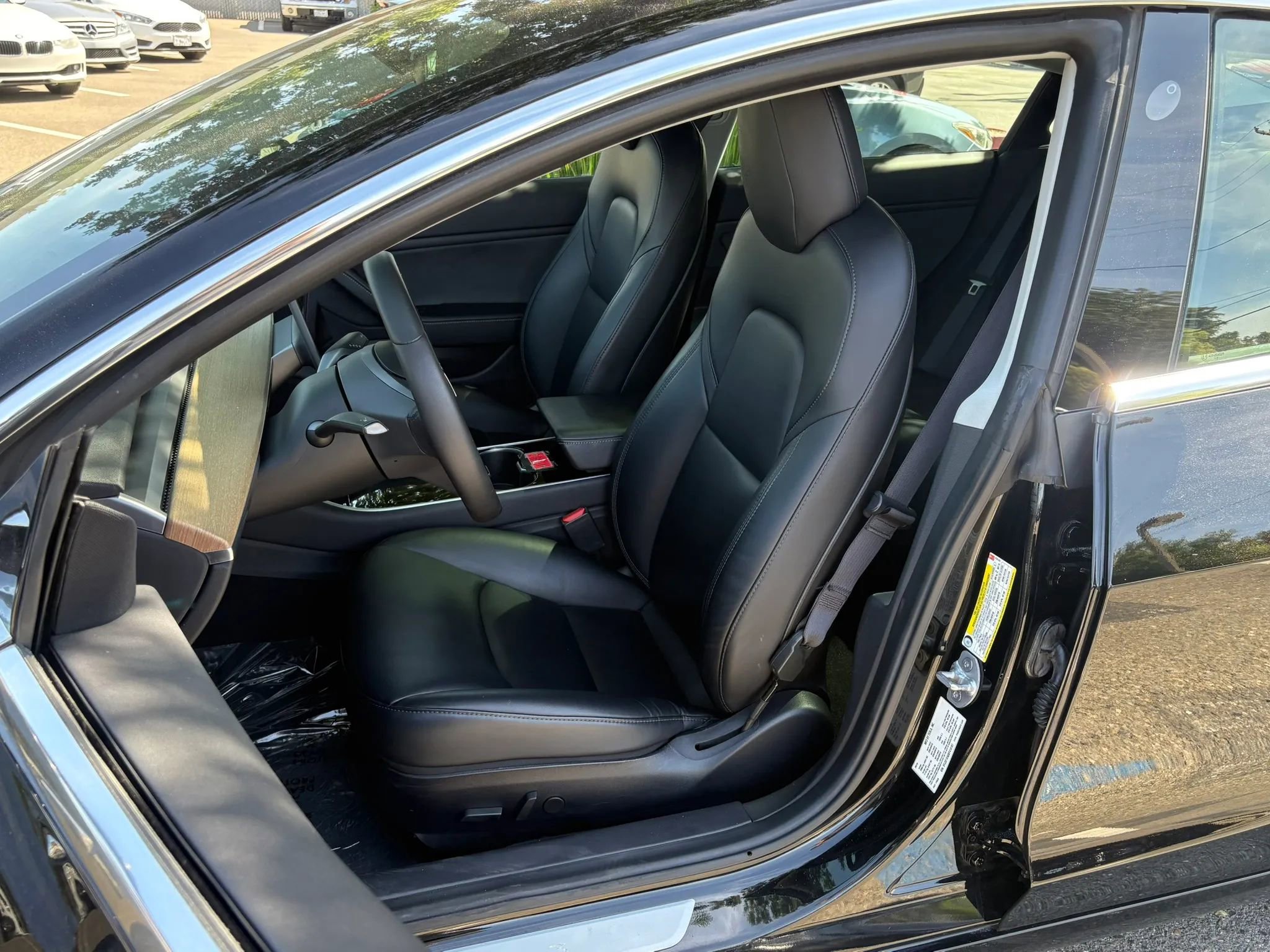 Used 2019 Tesla Model 3 Mid Range RWD image 10