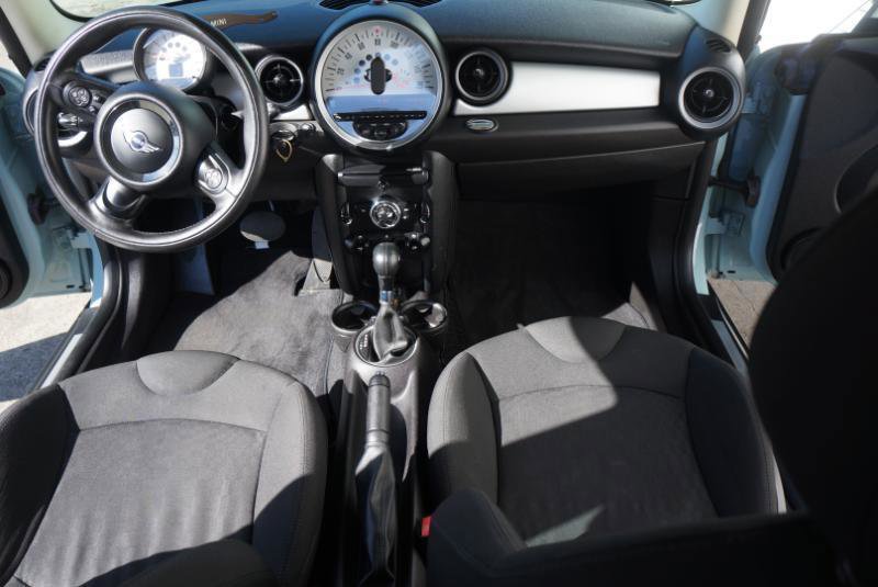 Used 2013 MINI Cooper Hardtop image 5