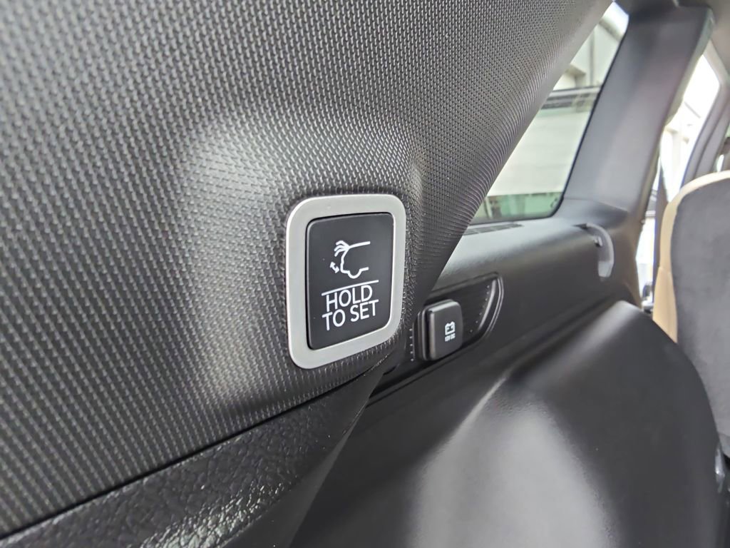 New 2026 Jeep Grand Cherokee Limited image 14