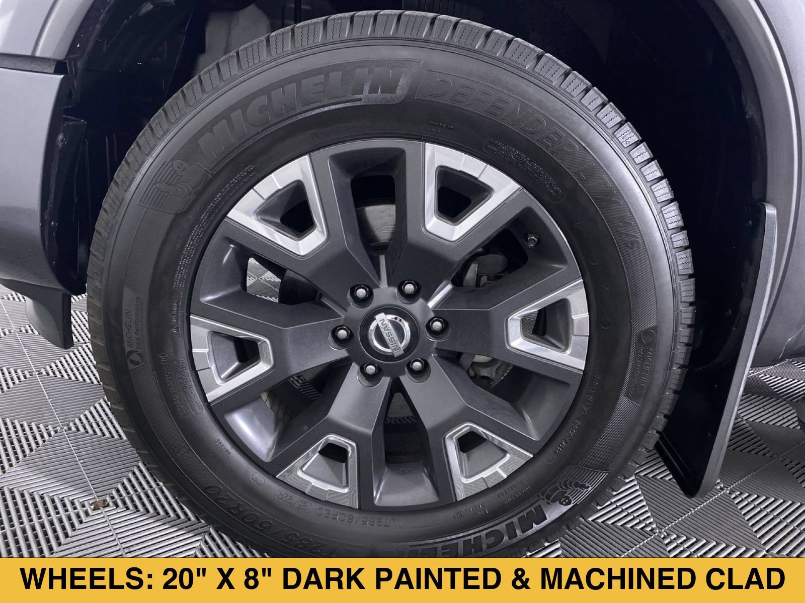Used 2022 Nissan Titan Platinum Reserve w/ Moonroof Package AWD/4WD image 17