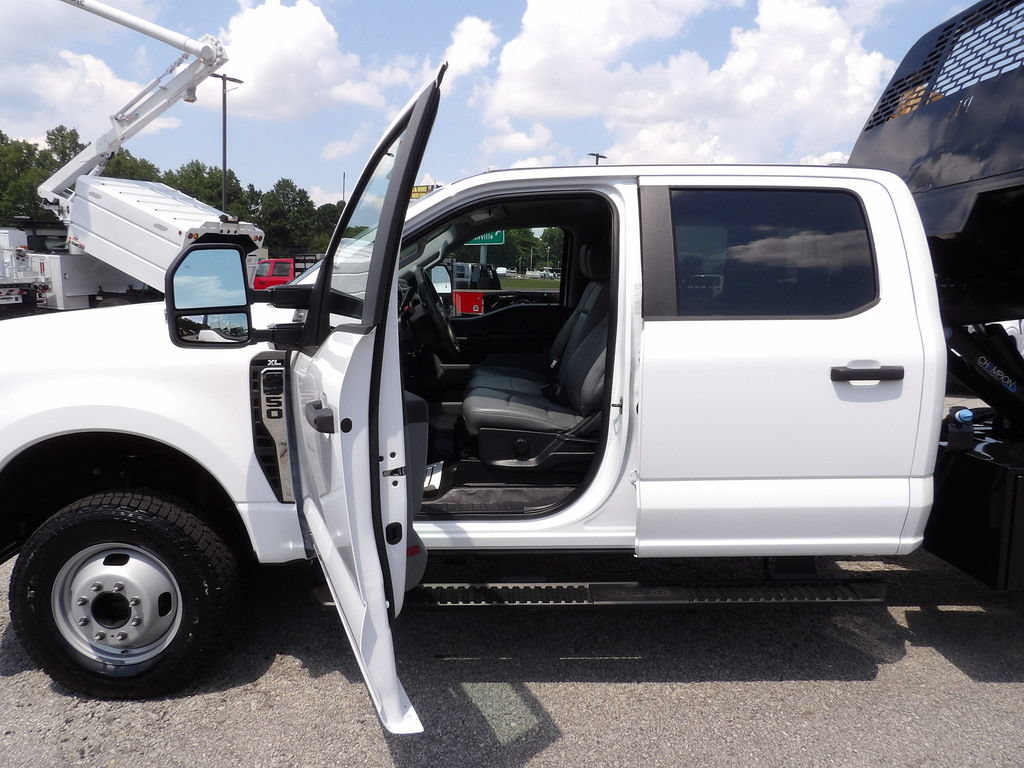 Used 2023 Ford F350 XL w/ Snow Plow Prep Package AWD/4WD image 25