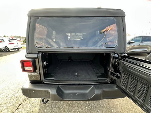 Used 2023 Jeep Wrangler Sport image 14