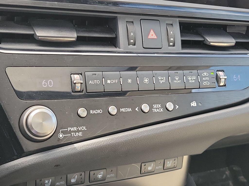 Used 2023 Lexus ES 350 w/ Premium Package FWD image 17