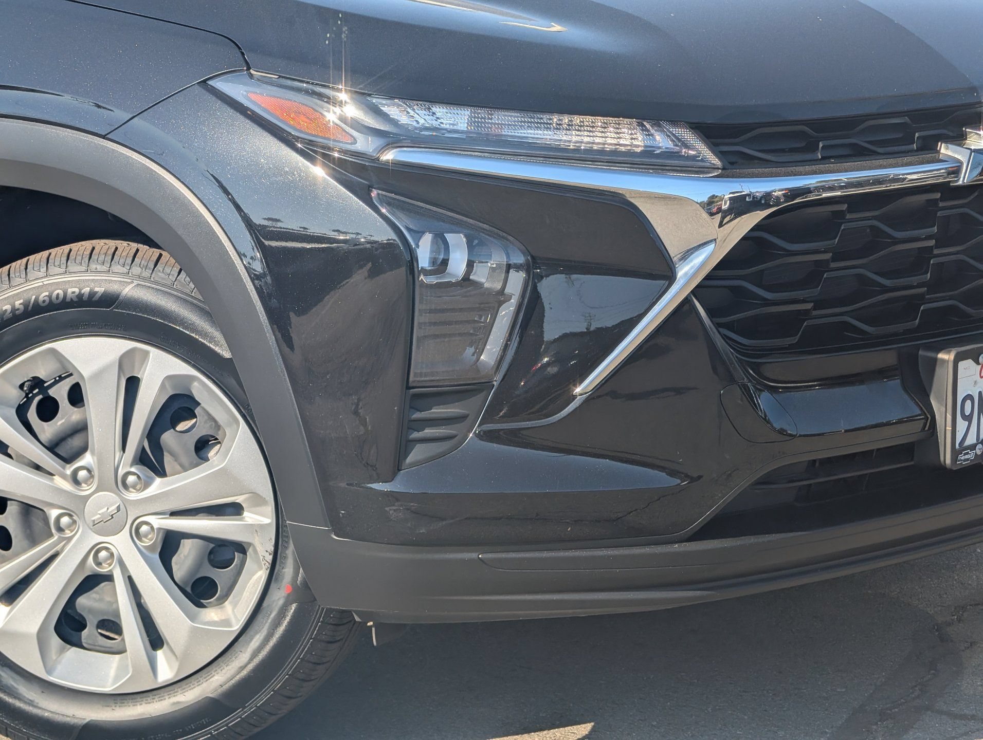 Certified 2024 Chevrolet Trax LS FWD image 3