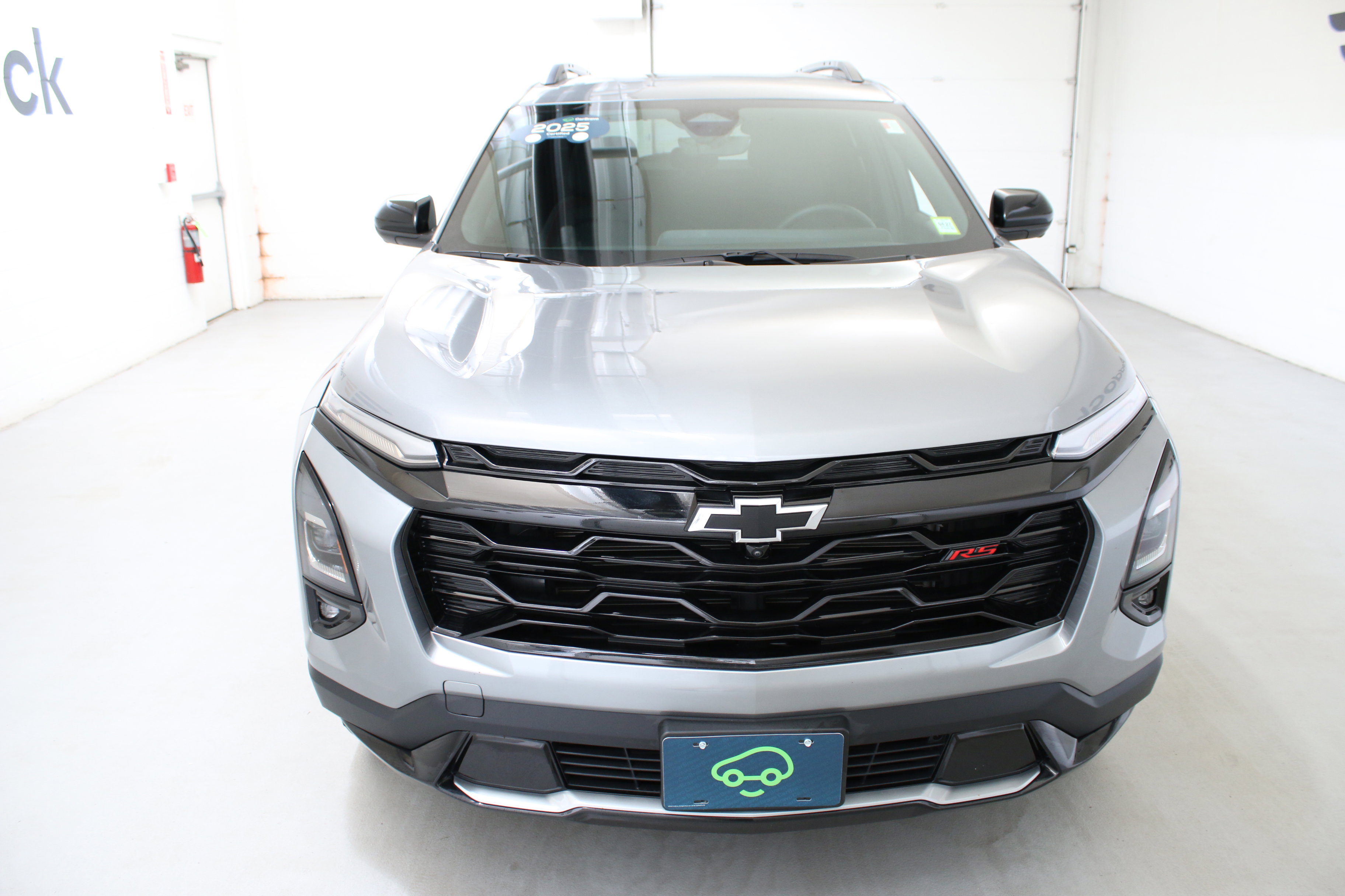 Certified 2025 Chevrolet Equinox RS w/ Safety and Technology Package AWD/4WD image 3