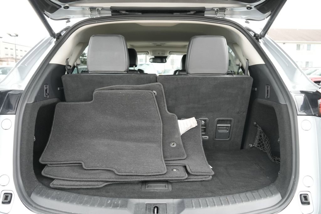 Used 2023 MAZDA CX-9 Touring image 13