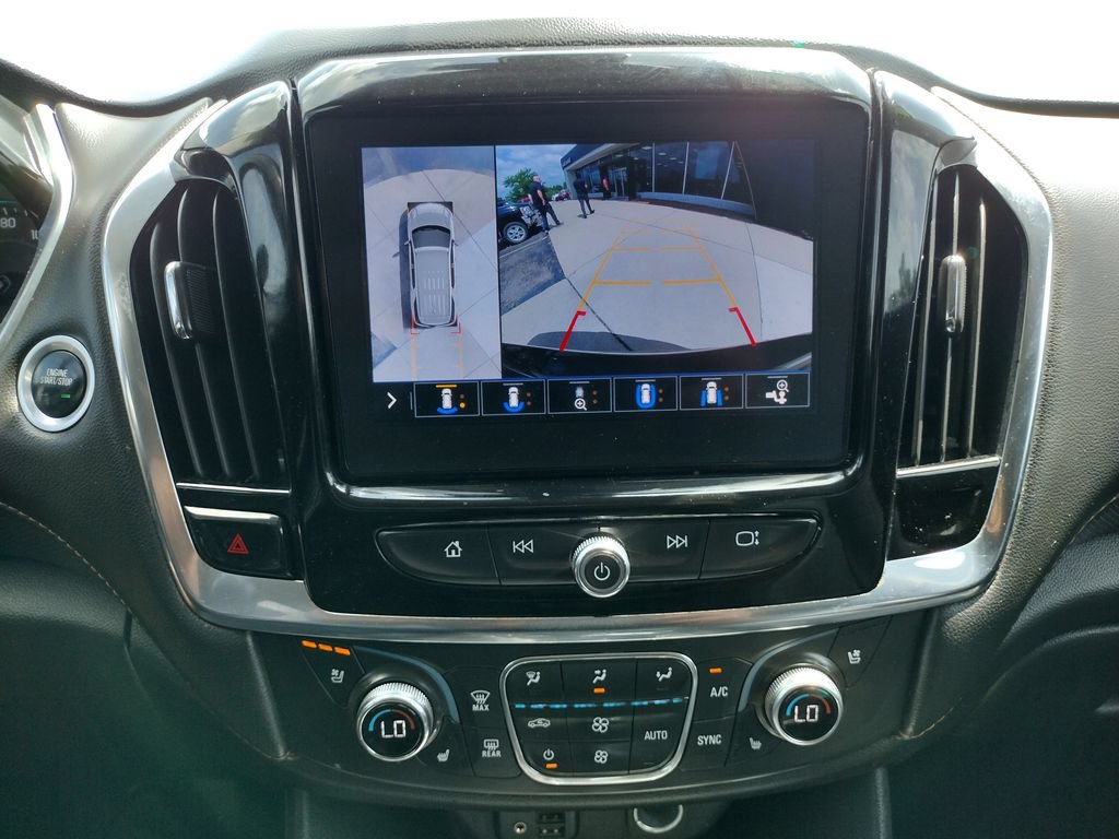 Used 2021 Chevrolet Traverse Premier w/ Redline Edition AWD/4WD image 6
