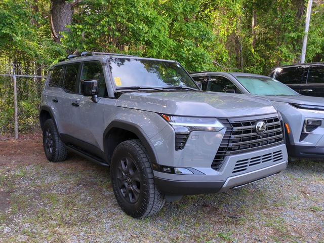 Used 2025 Lexus GX 550 AWD/4WD image 4