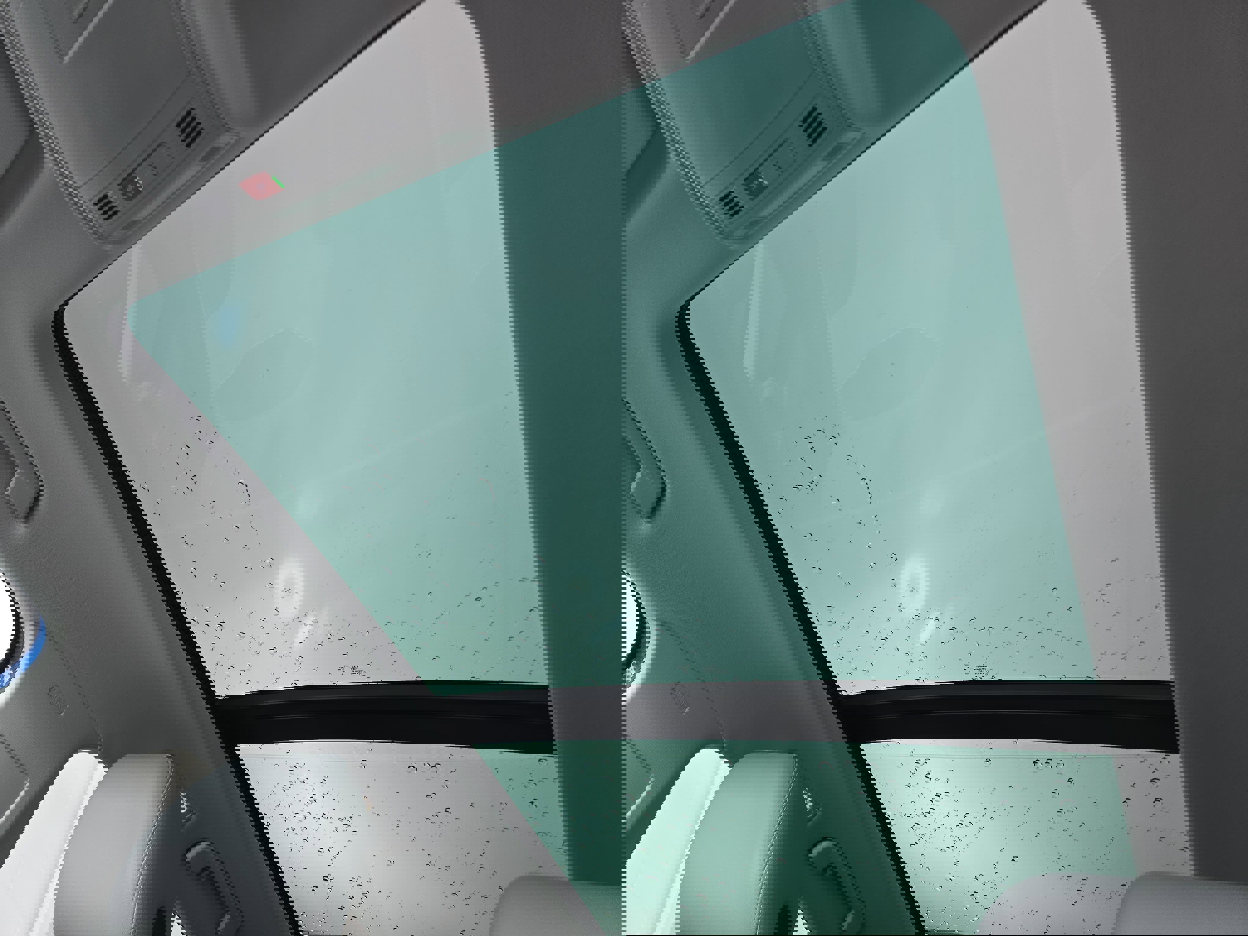 Certified 2023 Volkswagen Taos SE w/ Panoramic Sunroof Package image 29