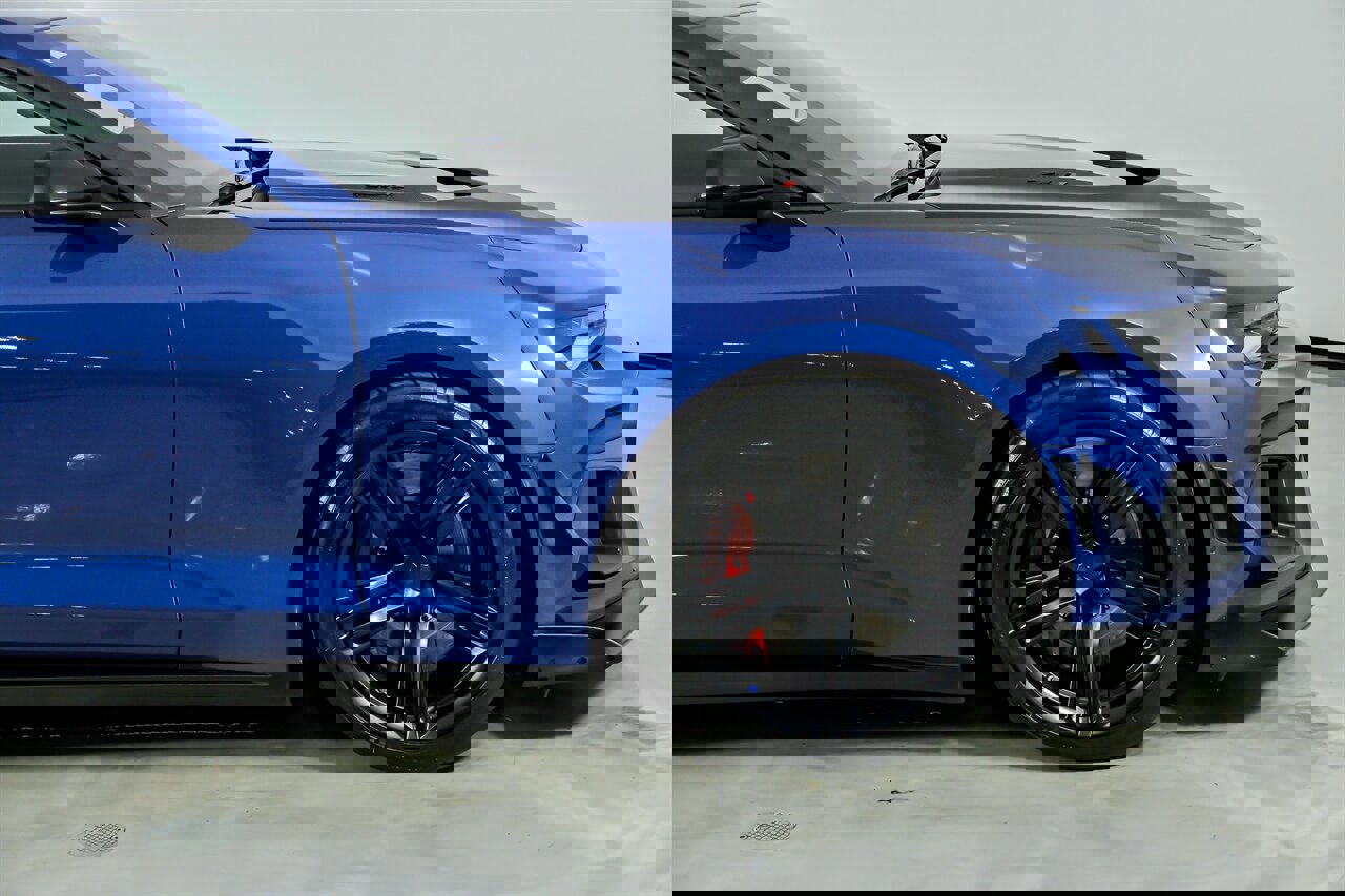 Used 2021 Chevrolet Camaro ZL1 image 15