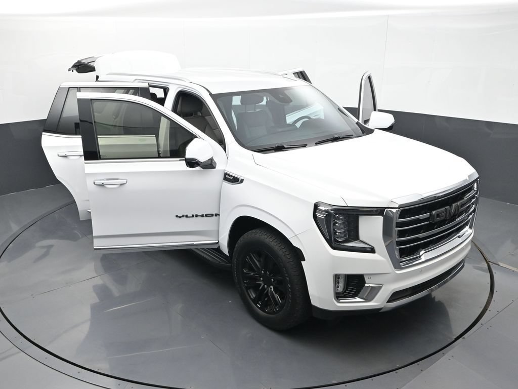 Used 2023 GMC Yukon SLT w/ SLT Luxury Package RWD image 32