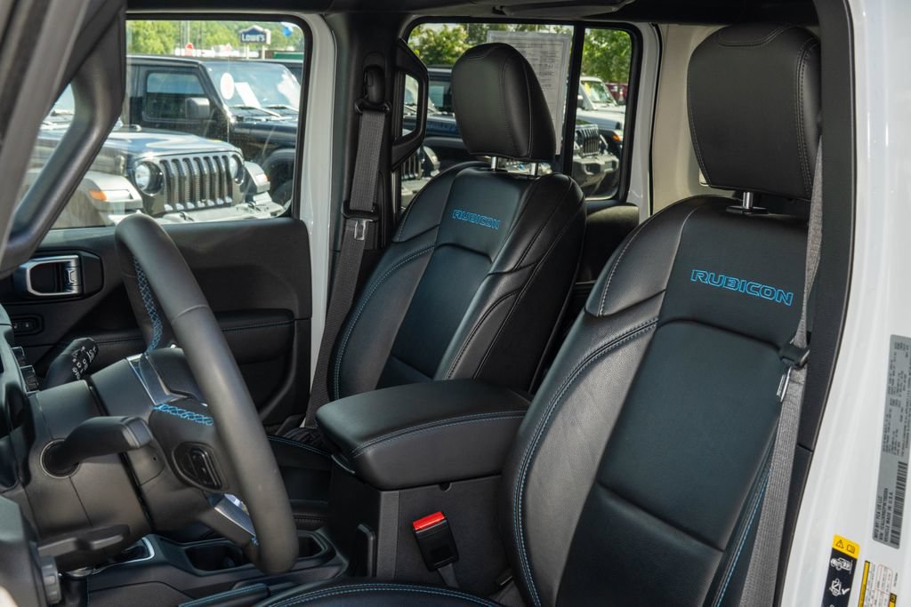 Used 2023 Jeep Wrangler Unlimited Rubicon 4xe AWD/4WD image 15