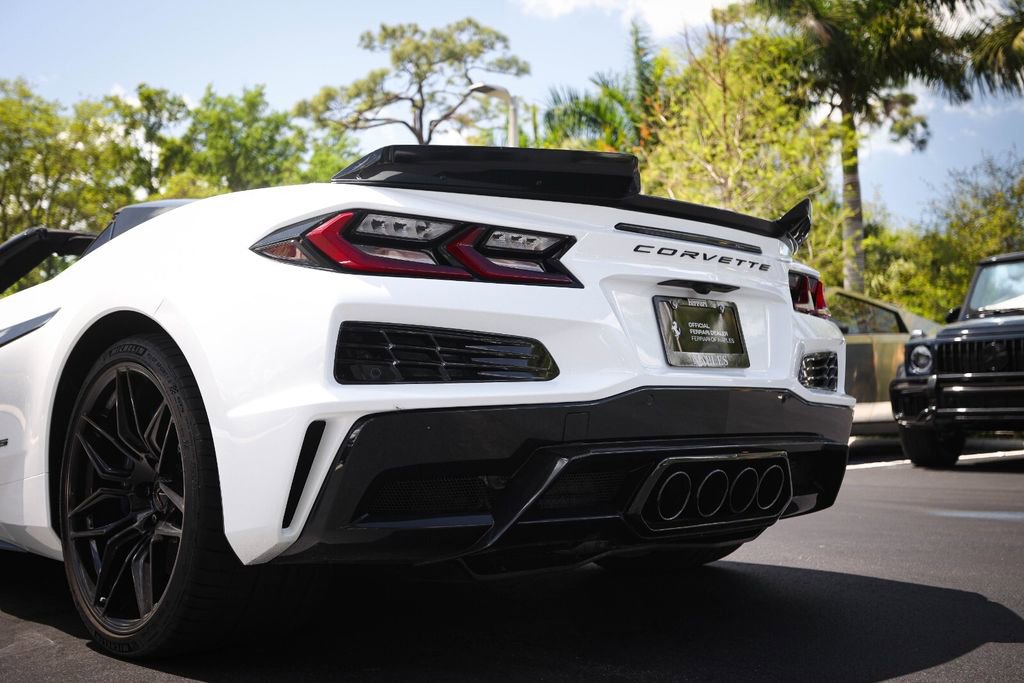 Used 2026 Chevrolet Corvette Z06 image 17
