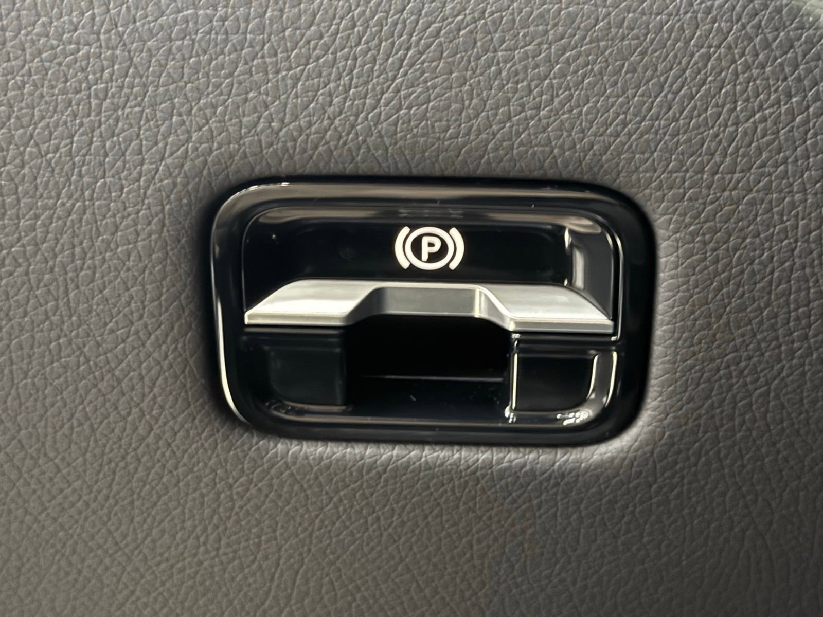 Used 2025 Mercedes-Benz S 63 AMG S image 28