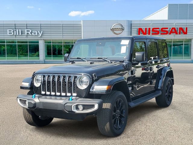 Used 2022 Jeep Wrangler Unlimited Sahara w/ Cold Weather Group image 2