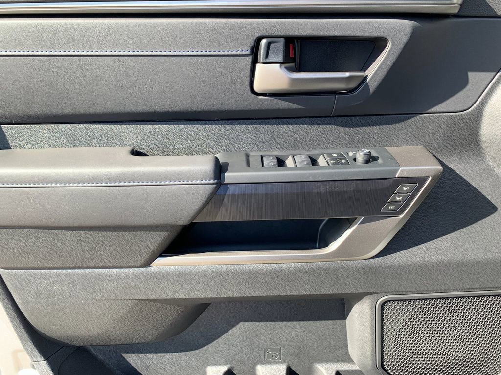 New 2026 Toyota Tundra Platinum AWD/4WD image 11