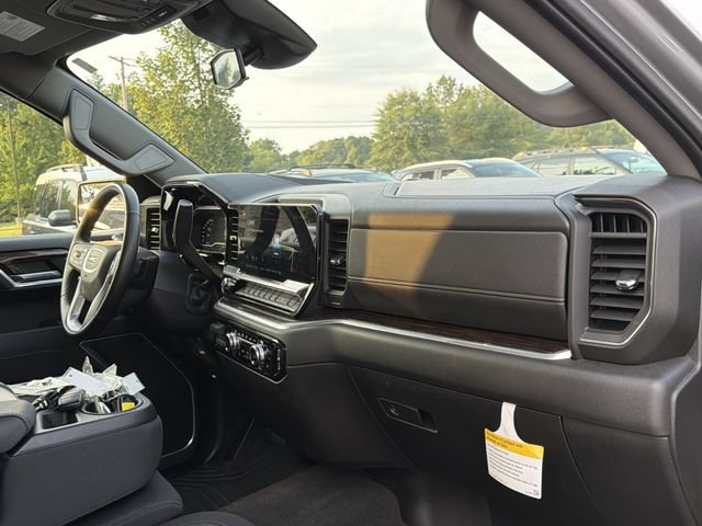 Used 2025 GMC Sierra 1500 SLE AWD/4WD image 18