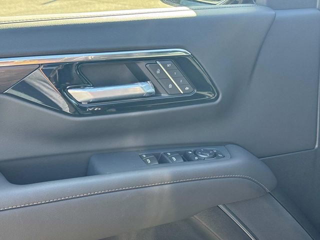 New 2026 Chevrolet Suburban LT w/ Comfort Package image 23