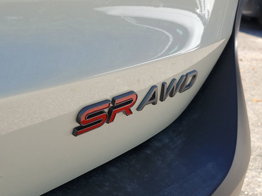 New 2026 Nissan Kicks SR w/ Cold Weather Package image 12