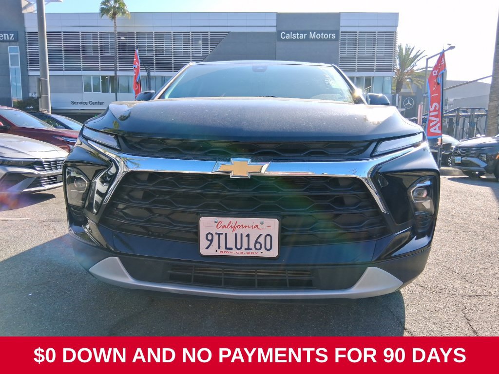 Used 2025 Chevrolet Blazer LT AWD/4WD image 2