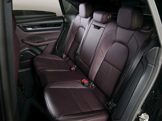 New 2025 Porsche Macan 4 Electric image 13