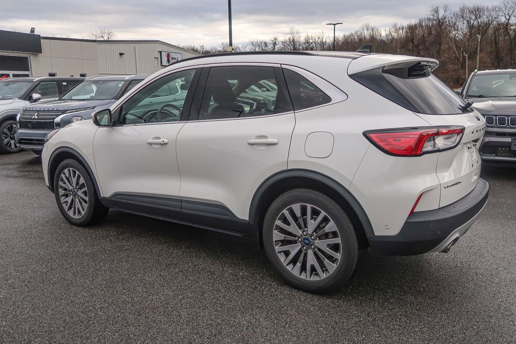 Used 2020 Ford Escape Titanium w/ Titanium Premium Package 2.0 image 14